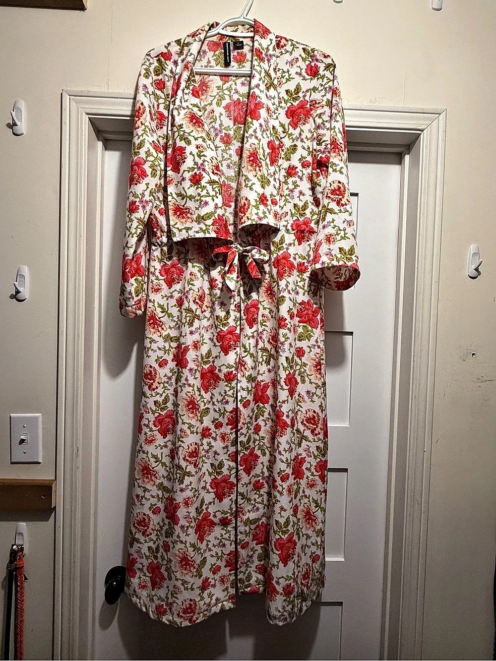 Something Navy Floral Duster- Like New